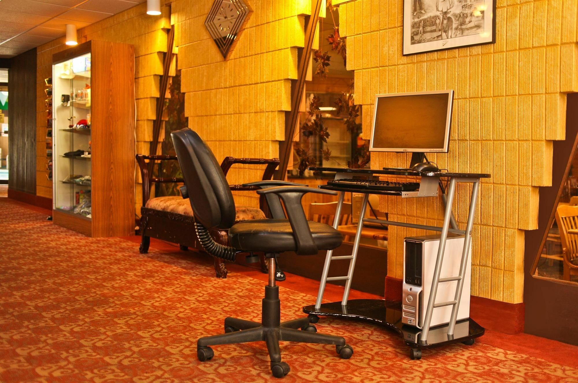 Surestay Plus Hotel By Best Western Black River Falls Ngoại thất bức ảnh