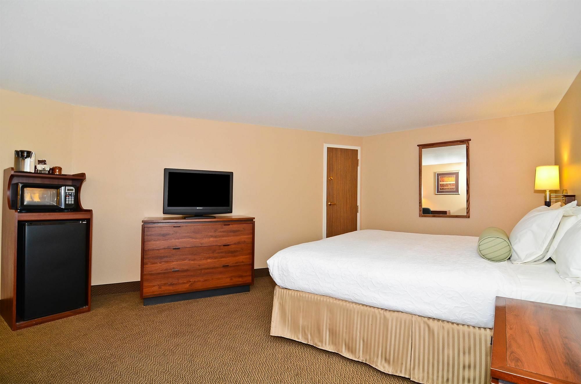 Surestay Plus Hotel By Best Western Black River Falls Ngoại thất bức ảnh